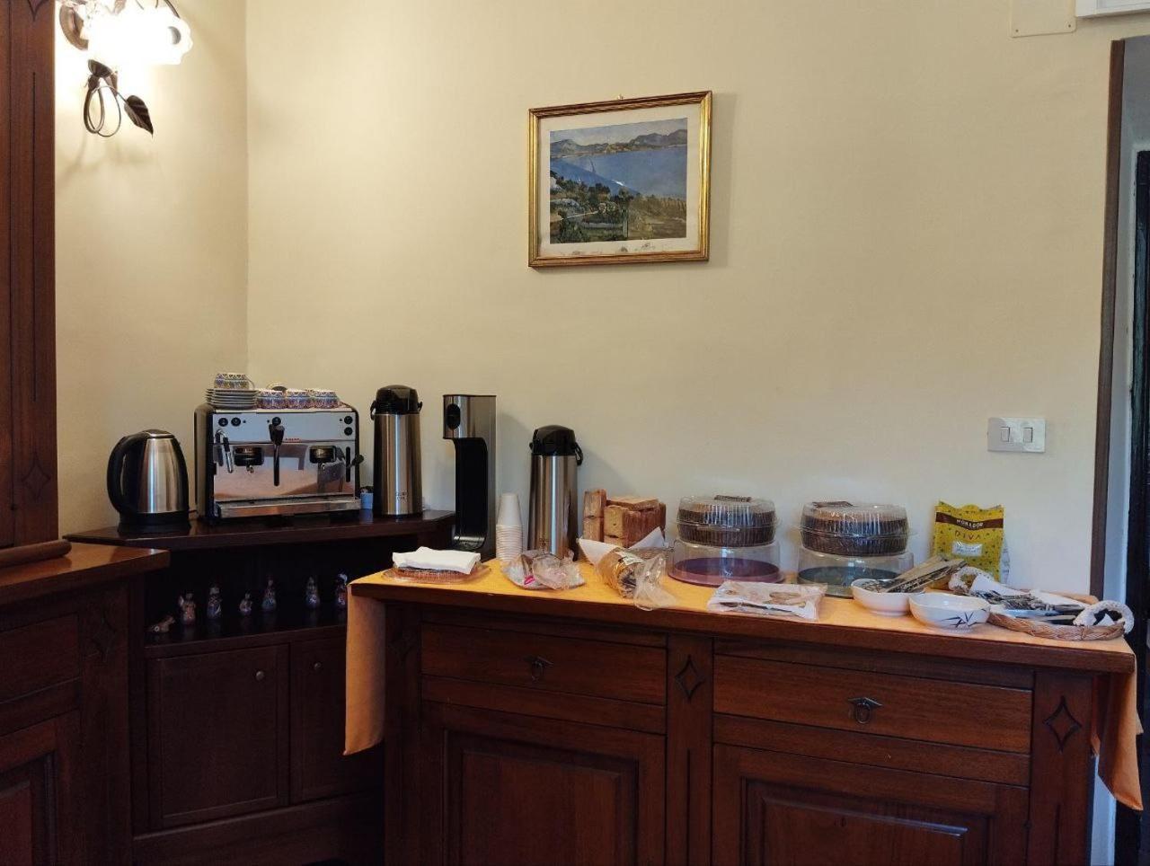 Villino Chelidonia Subiaco Bed & Breakfast ภายนอก รูปภาพ